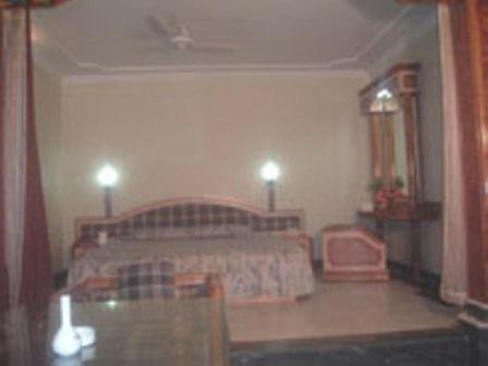 Hotel Ajay International Аллахабад Номер фото